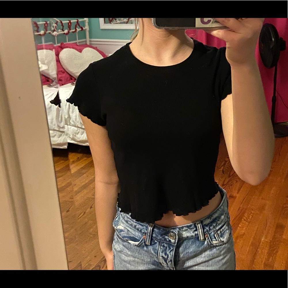 Brandy Melville John Galt Lettuce Edge Tee